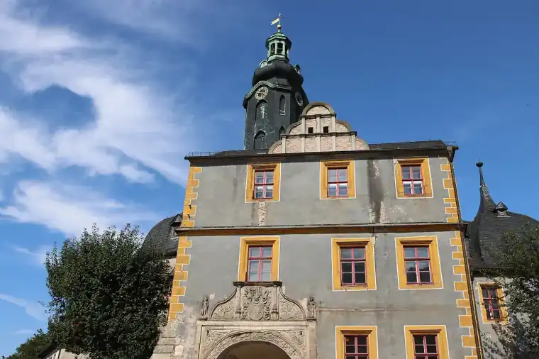 Historyczne detale zespołu zamkowego w Weimarze.